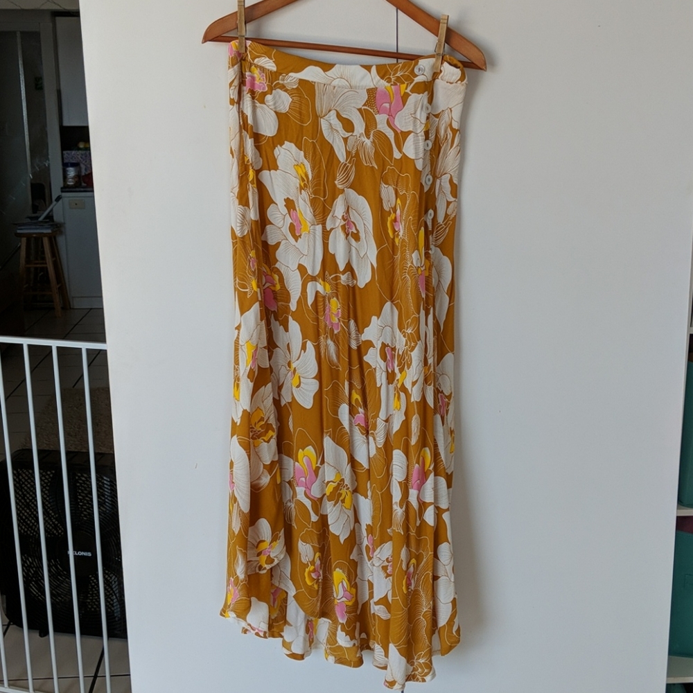 Fighting Eel Skirt Salima